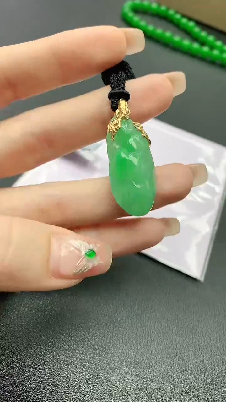 【闪购商品】翡翠颈饰未镶嵌赠礼盒证书 珍珍