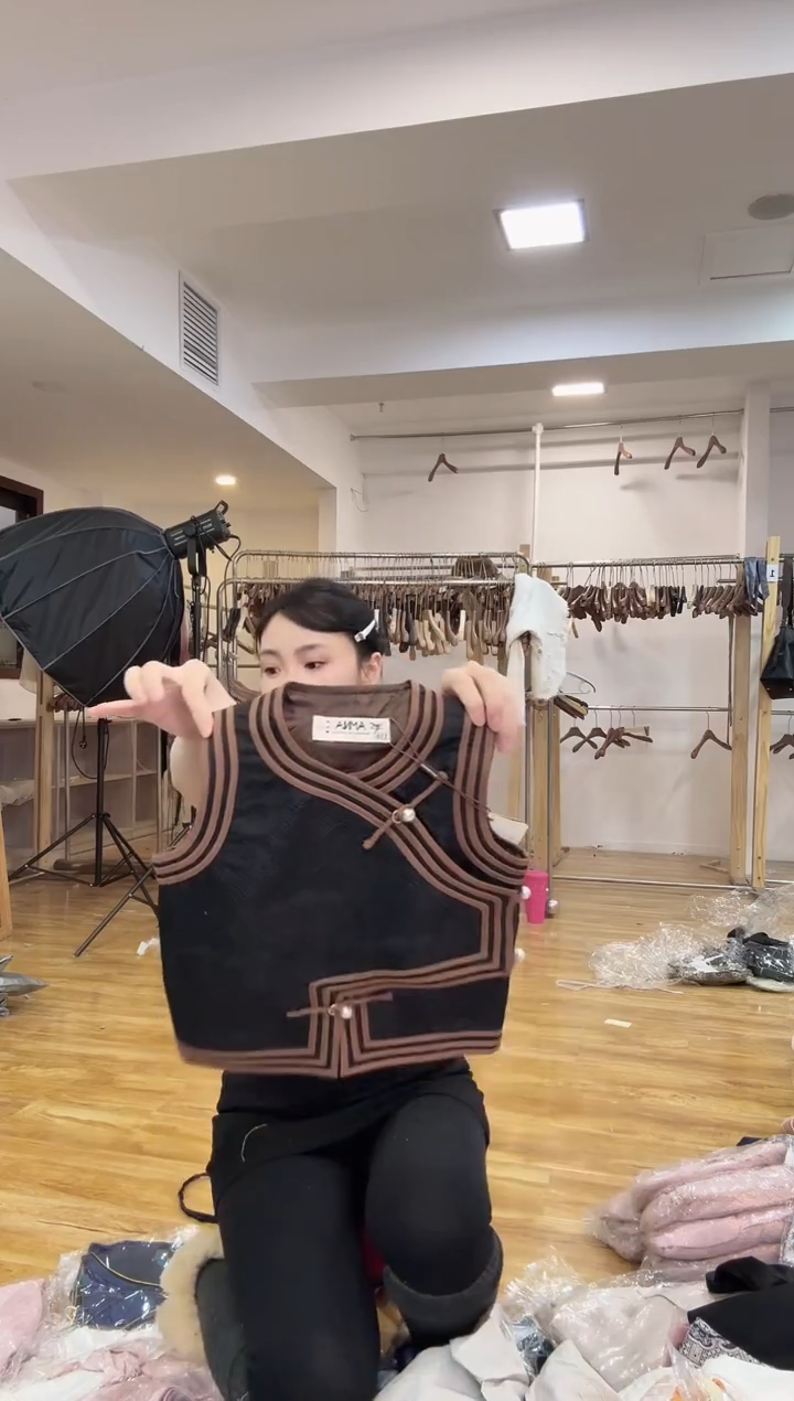 小孩 110码  马甲