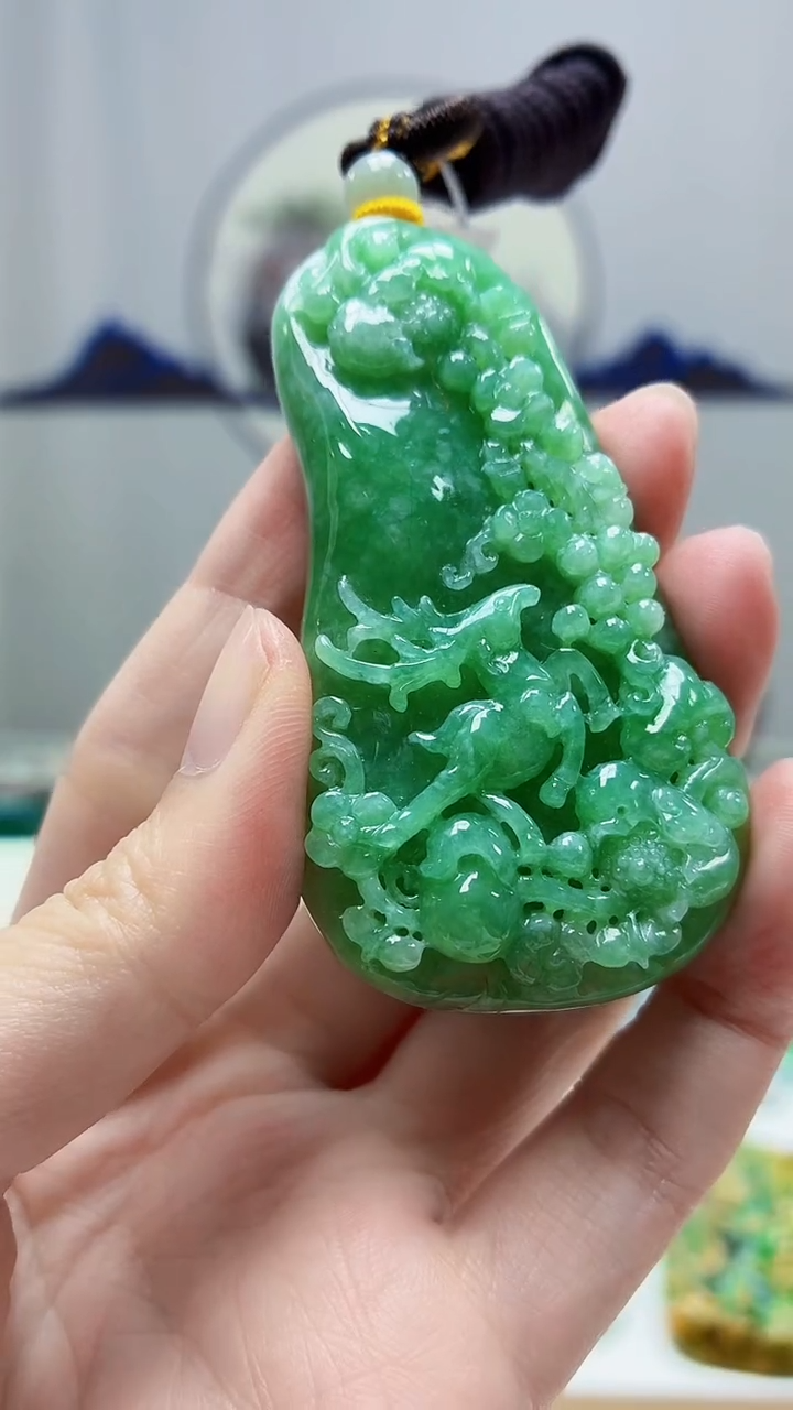 未镶嵌定制翡翠4688zm-毛货挂件85鹿牌