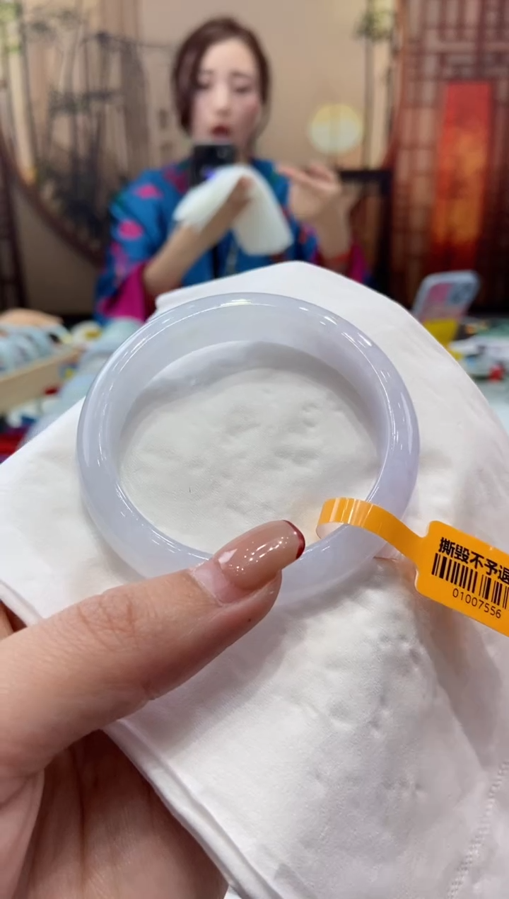 【闪购商品】翡翠手镯未镶嵌00007716