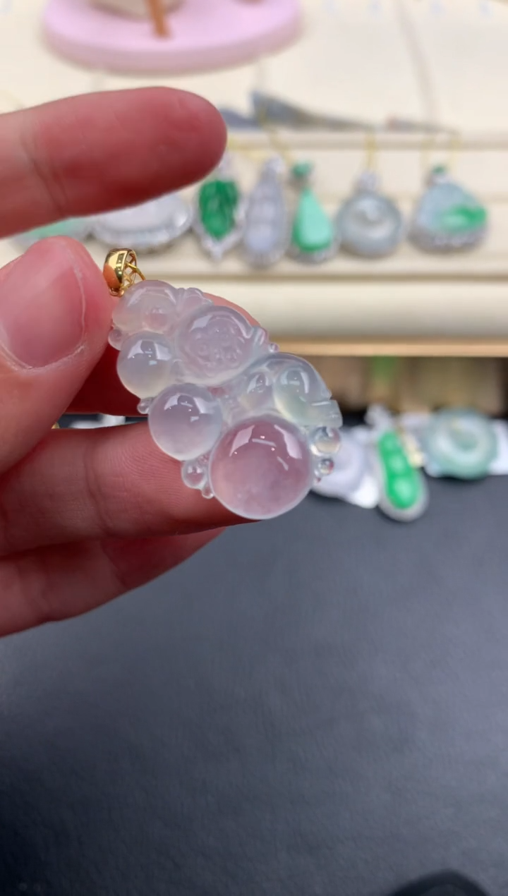 【闪购商品】翡翠颈饰18K金镶嵌D929