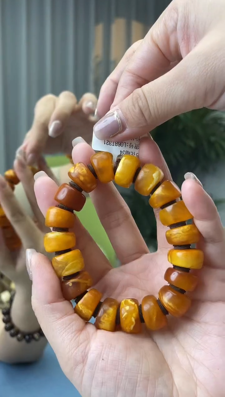 【闪购商品】未镶嵌蜜蜡珠宝奇石假一罚十，微瑕发一件034.15