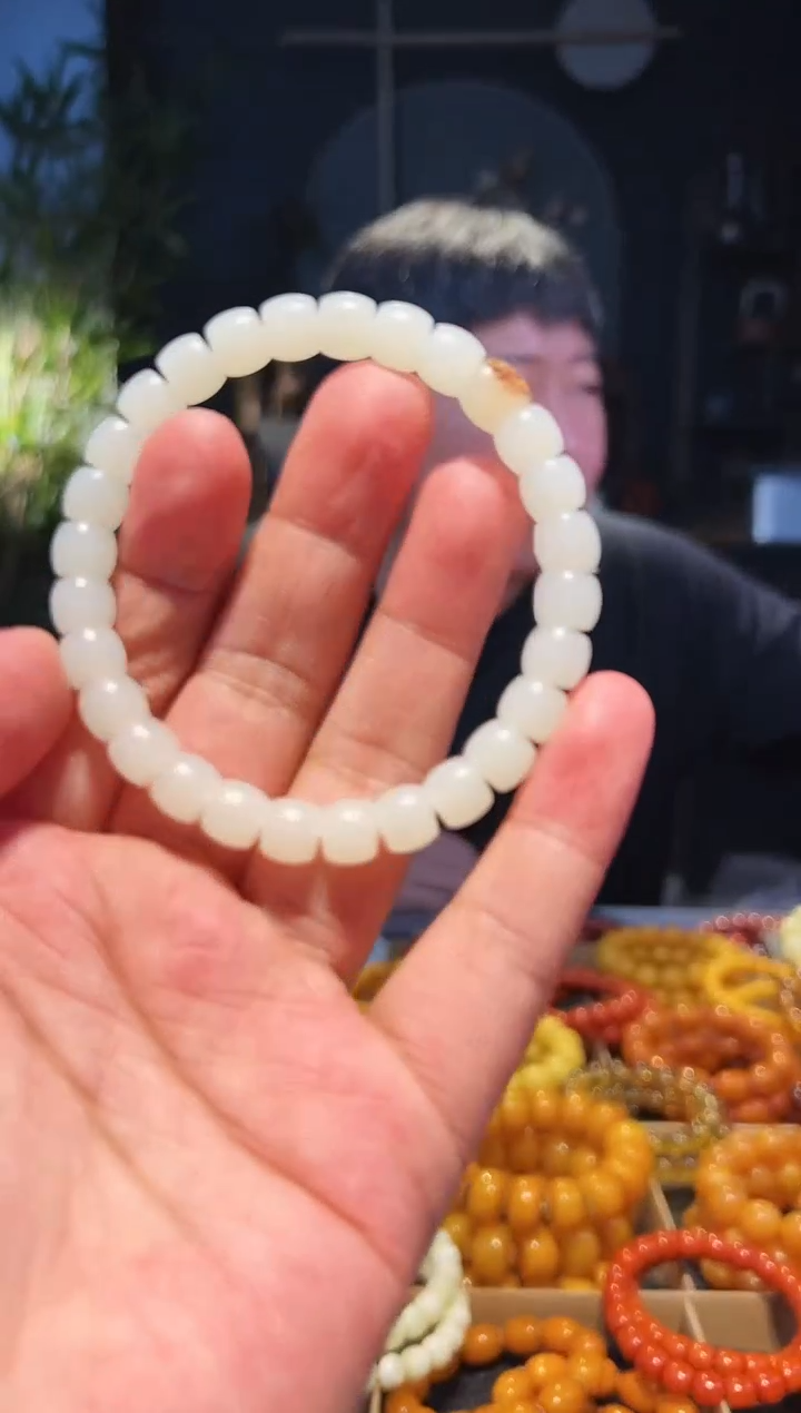 手链未镶嵌和田玉8+单圈