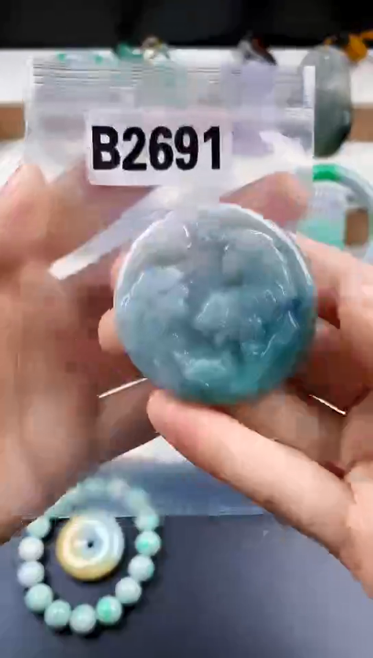 颈饰未镶嵌翡翠天然翡翠吊坠挂件