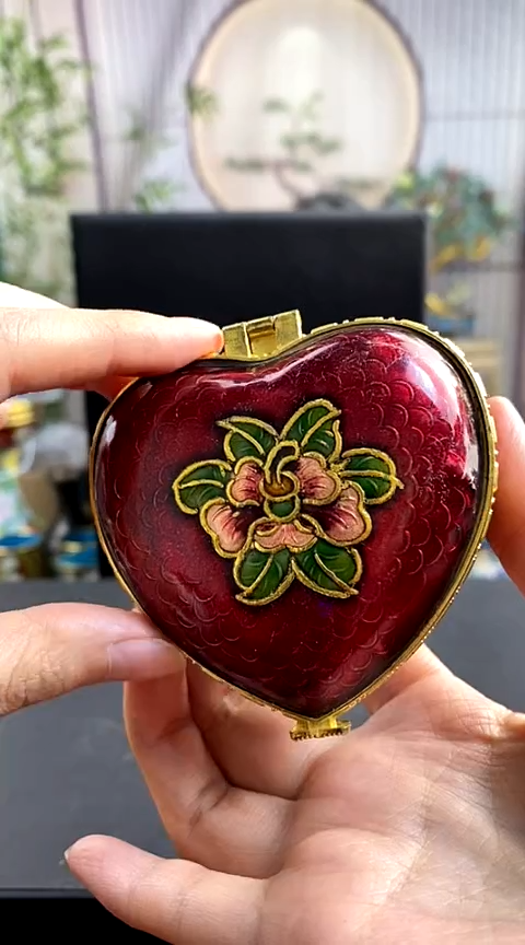 【闪购商品】非遗技艺 景泰蓝粉盒心形（微瑕）