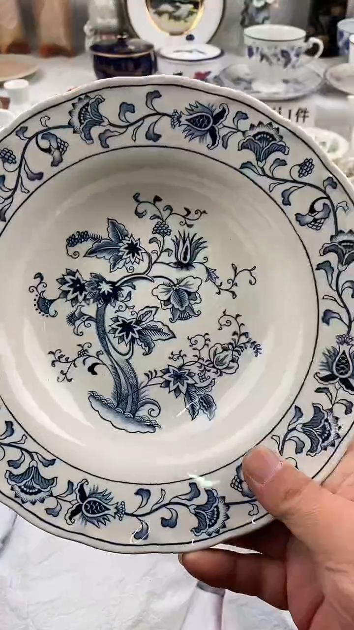 瓷片瓷片     240