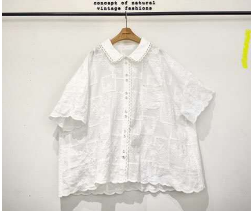 韩国正品/不支持退换/蝴蝶结/翻领蕾丝小衫/0429