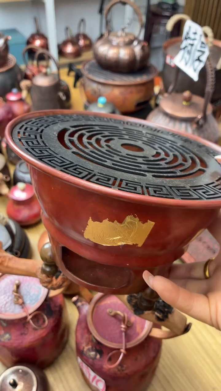 联*三足大口火烧红炭炉 