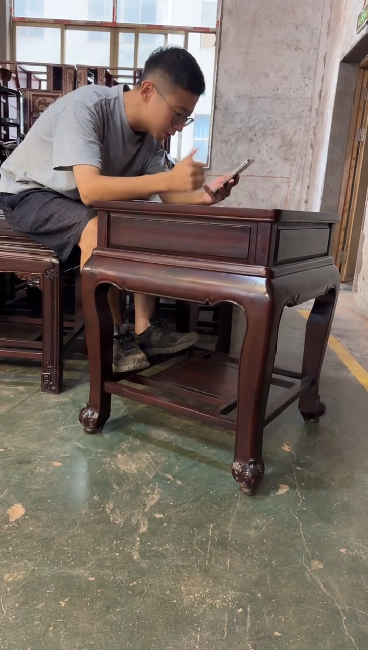 黑酸枝木类成套家具J33