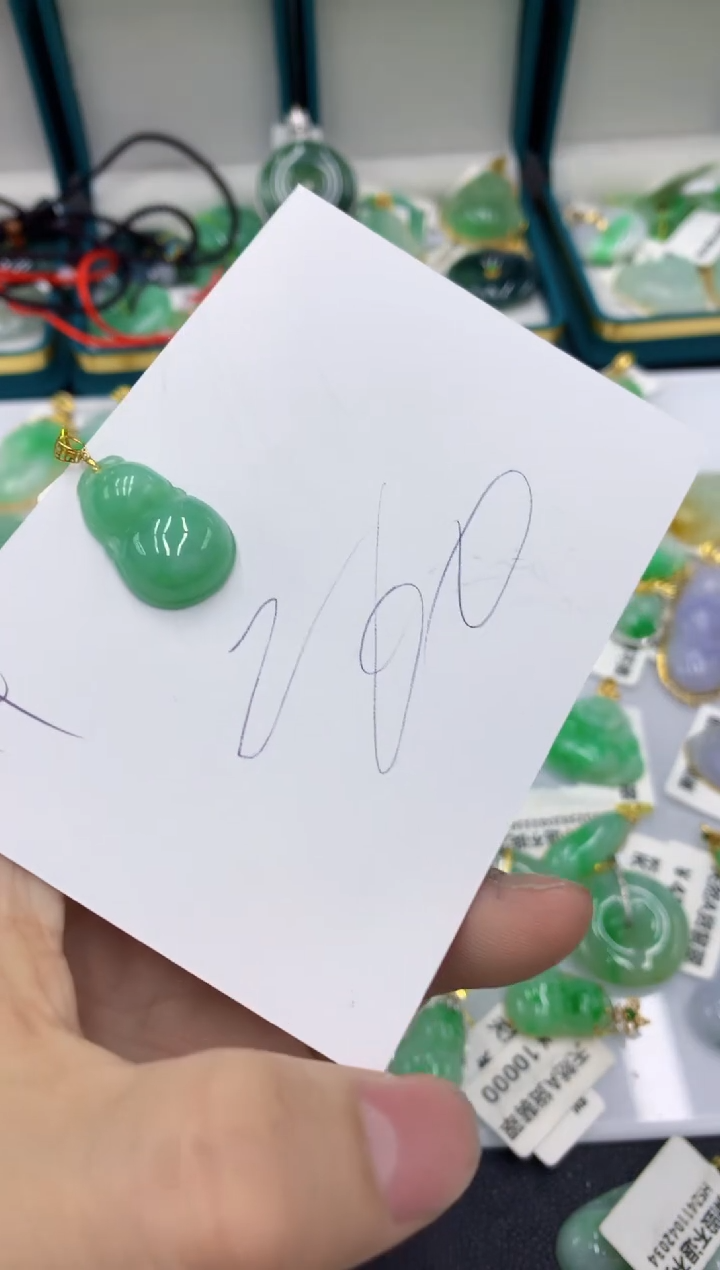 【闪购商品】翡翠颈饰18K金镶嵌111111111