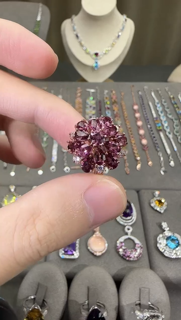 银S925镶嵌戒指石榴石5mm戒指繁花设计款