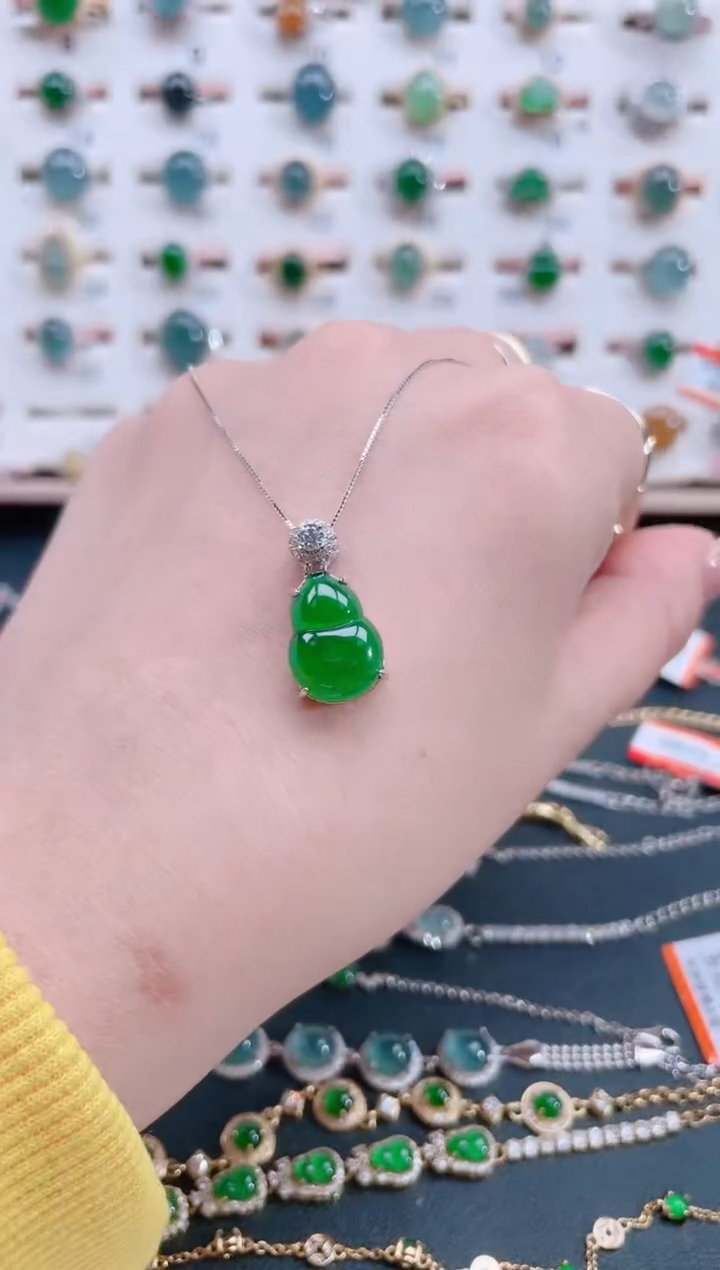 颈饰银S925镶嵌翡翠天然翡翠