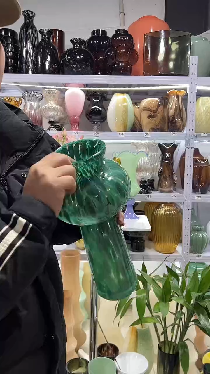 翠绿色彩点小蛮腰2个