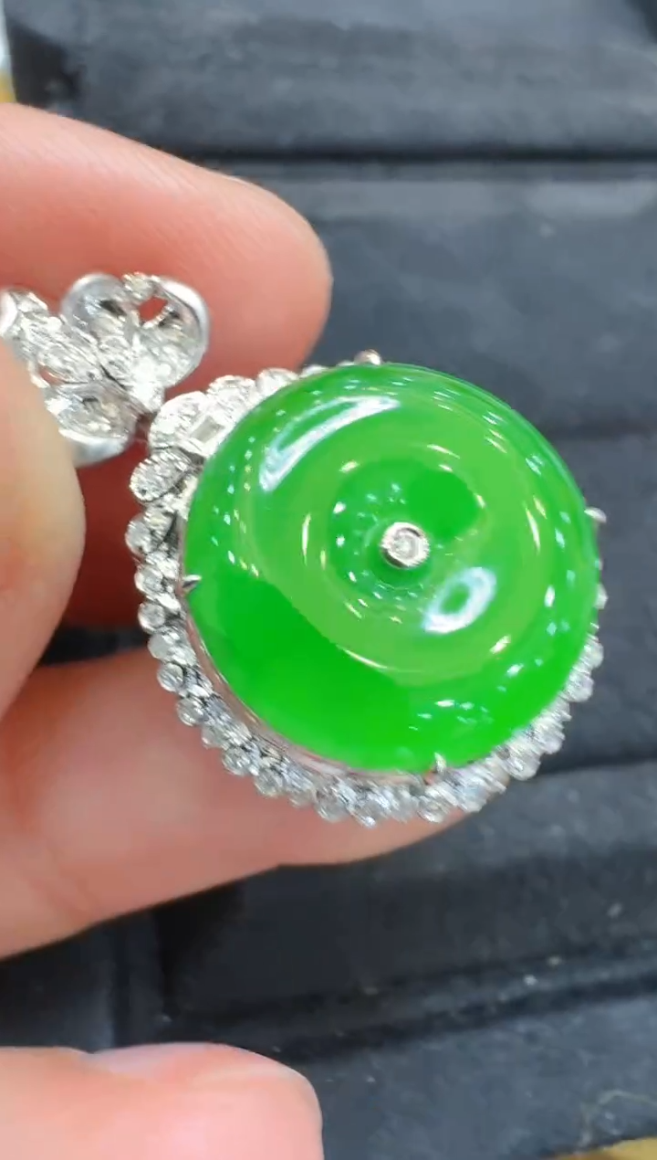 【闪购商品】翡翠吊坠(不含链)18K金镶嵌多样性团购发一件