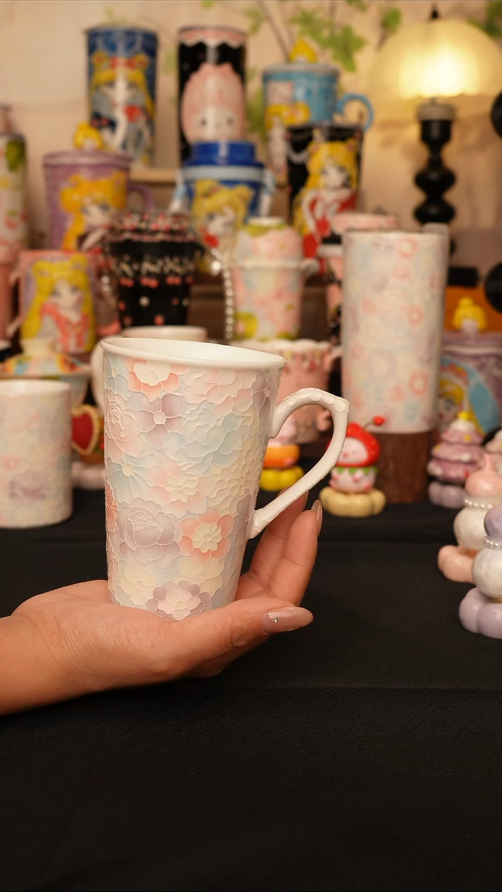 陶景德镇手绘的杯子 