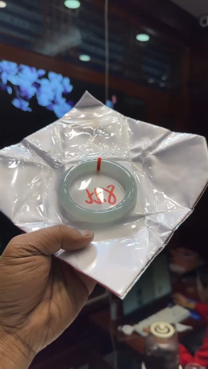 【闪购商品】翡翠手镯未镶嵌手镯