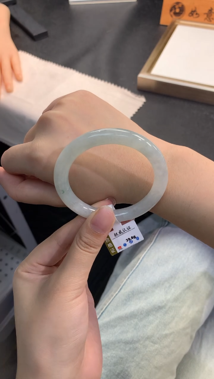 【闪购商品】翡翠手镯未镶嵌