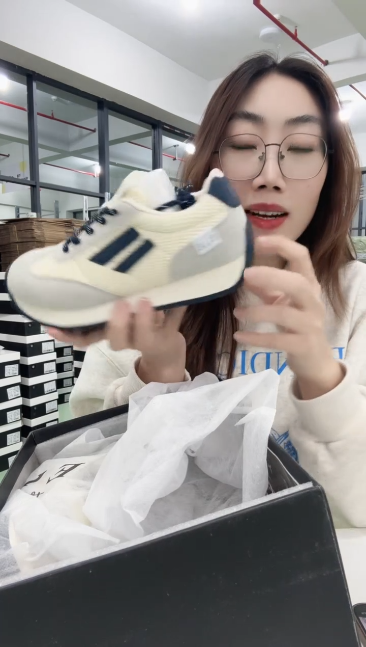 板鞋妮妮严选女鞋36码