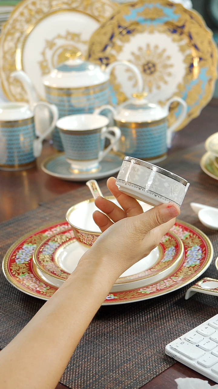 瓷片烟灰缸  福利价