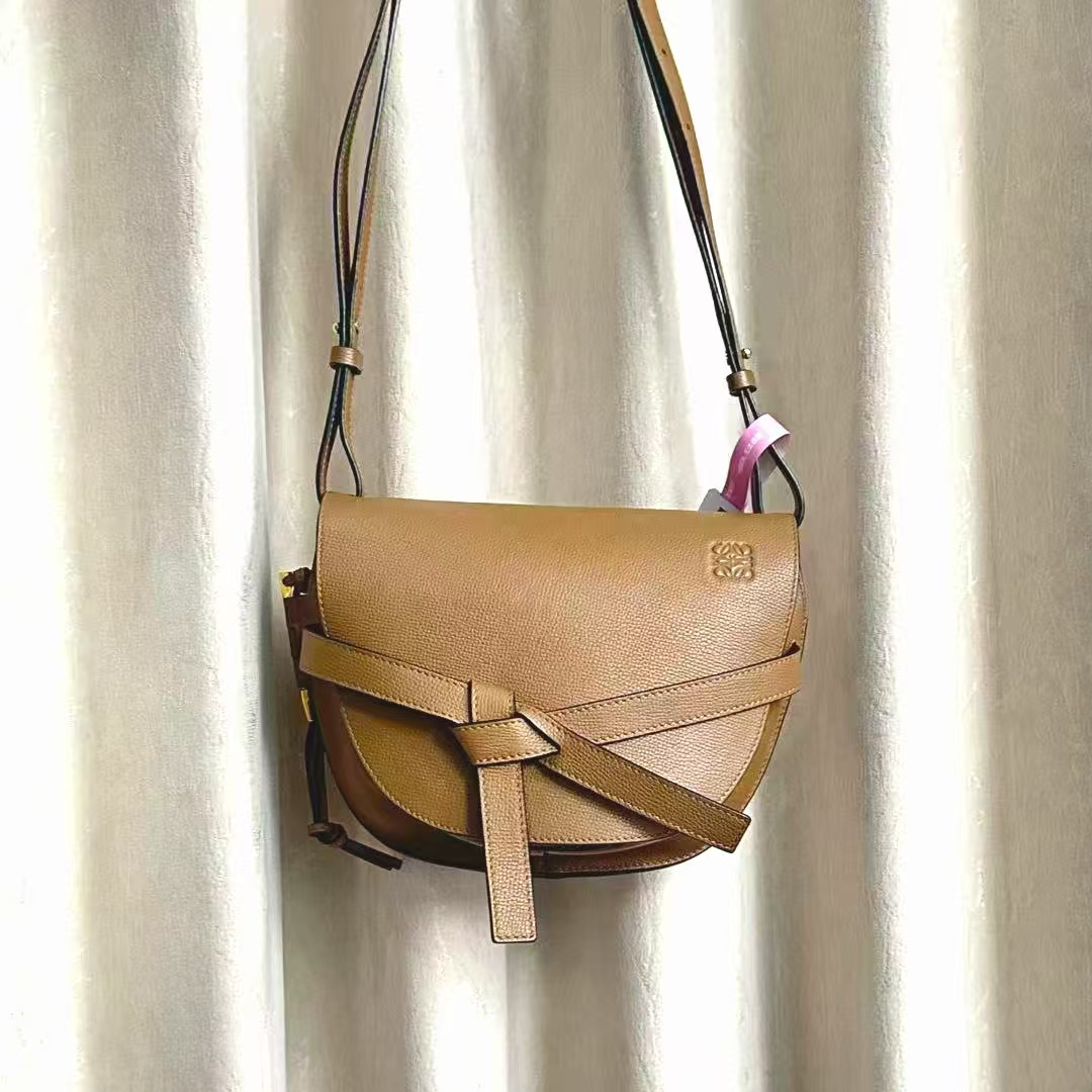 95新 LOEWE/罗意威 胖虎佳佳/箱包/斜挎包/31B2509240173