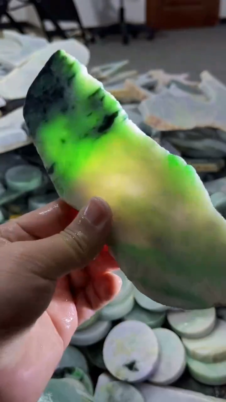 【闪购商品】翡翠挂件未镶嵌A货康壹154