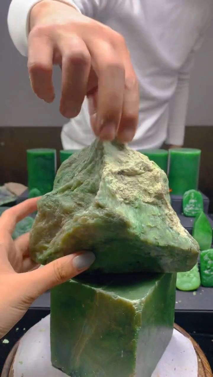 未镶嵌和田玉珠宝半成品1