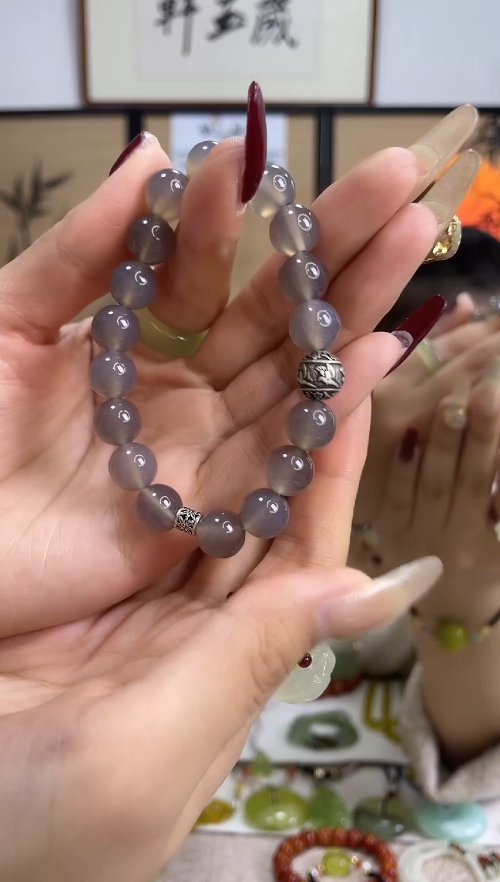 【闪购商品】玛瑙/玉髓手链银S925镶嵌多样性发货其中发一