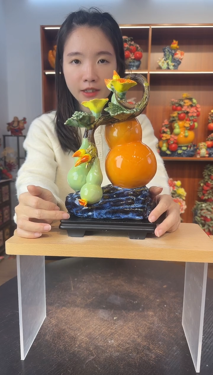 陶瓷有底座三葫芦摆件