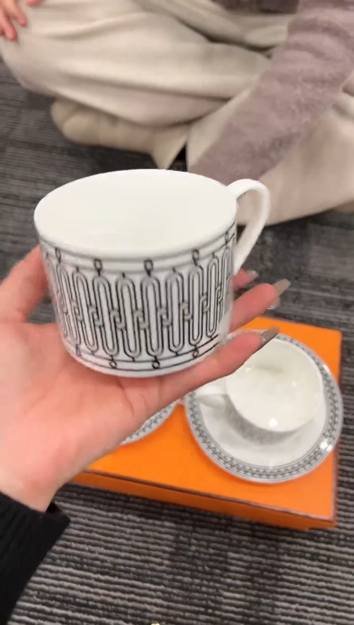 【闪购商品】杯H281--------------