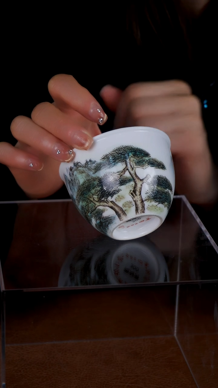 【闪购商品】手工手绘精品陶瓷摆件手工手绘精品陶瓷摆件