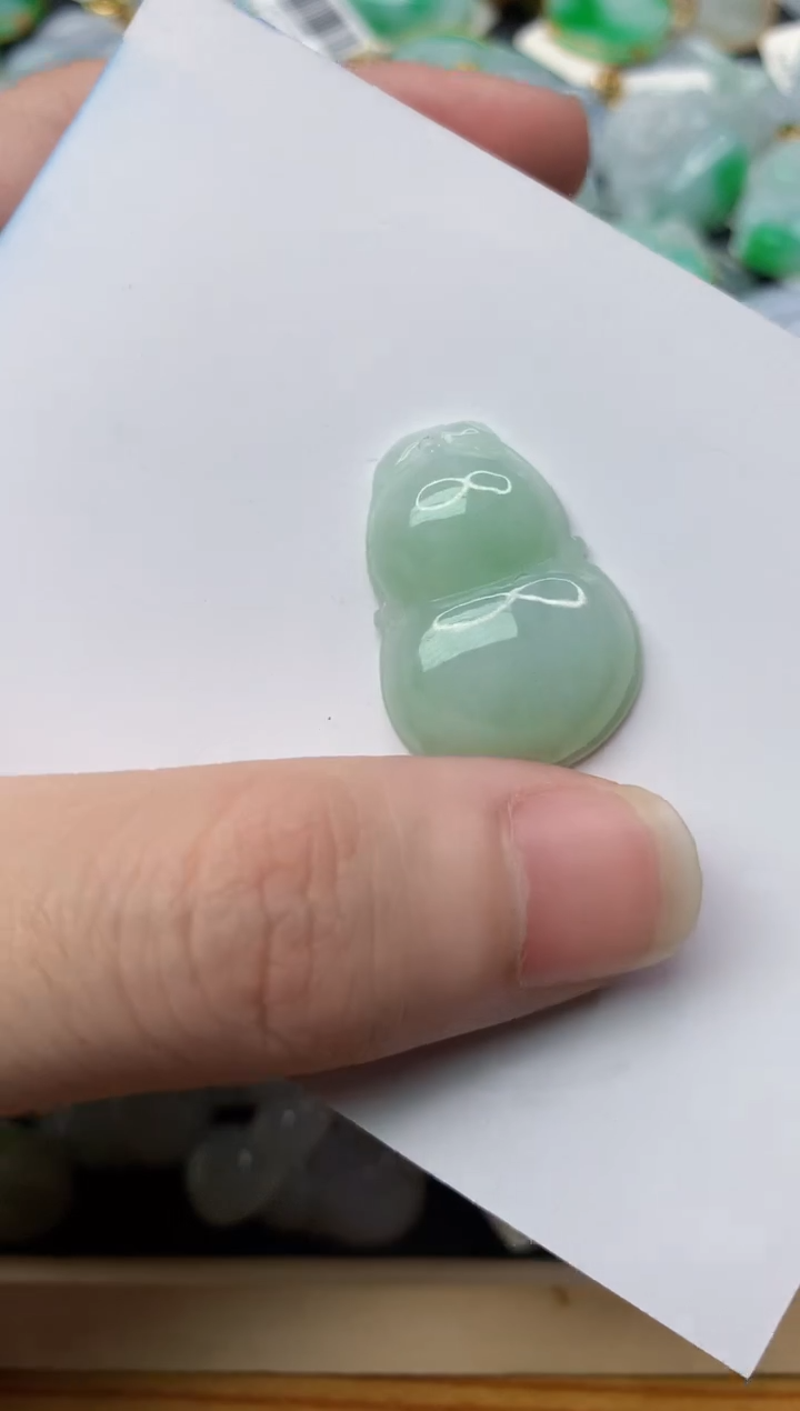 【闪购商品】翡翠颈饰未镶嵌1..........