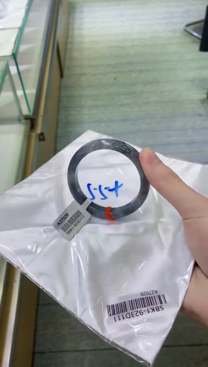 【闪购商品】翡翠手镯未镶嵌          