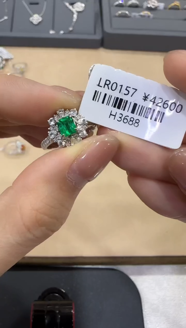 【闪购商品】祖母绿/18K金镶嵌两用款
