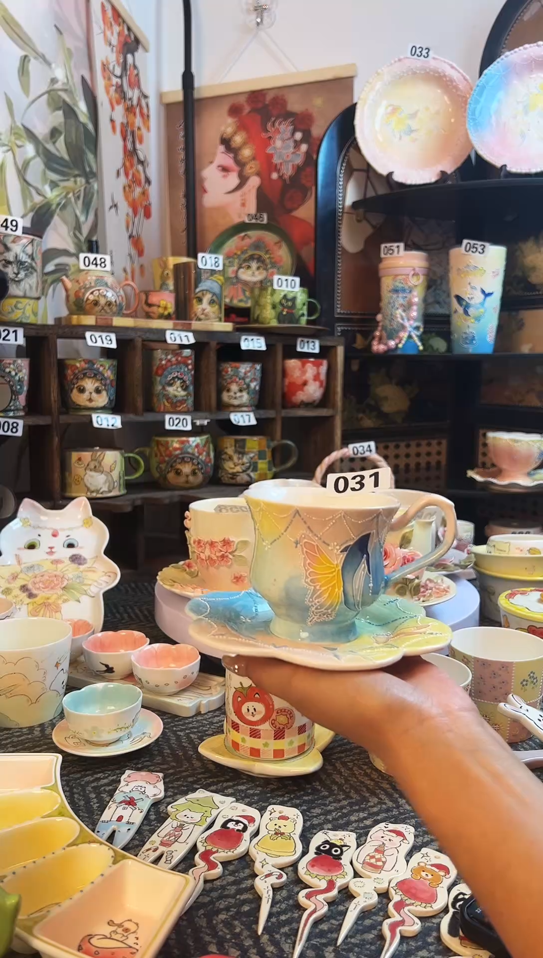 景德镇设计款手绘杯杯