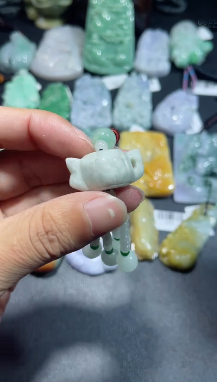 【闪购商品】翡翠颈饰未镶嵌00000198