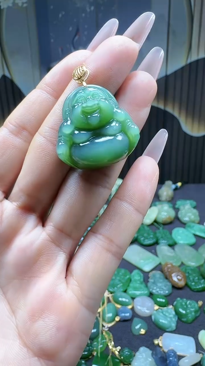 【闪购商品】和田玉挂件18K金镶嵌1