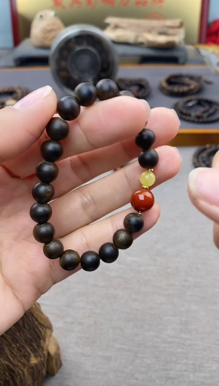 【闪购商品】沉香手串越南顺化玉化紫棋楠08 沉水单圈+配饰