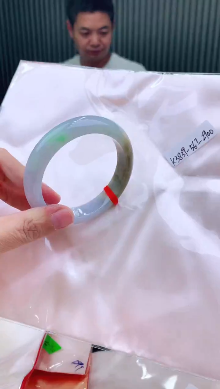 未镶嵌手镯翡翠56+