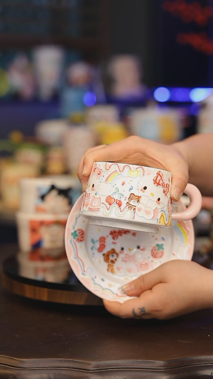 【闪购商品】摆件景德镇釉下彩绘设计师款式陶瓷