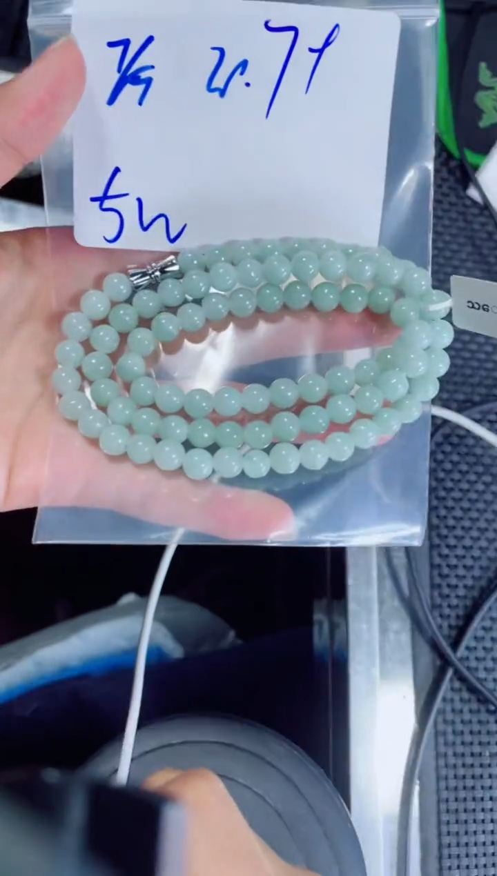 定制翡翠未镶嵌佛***酱珠串