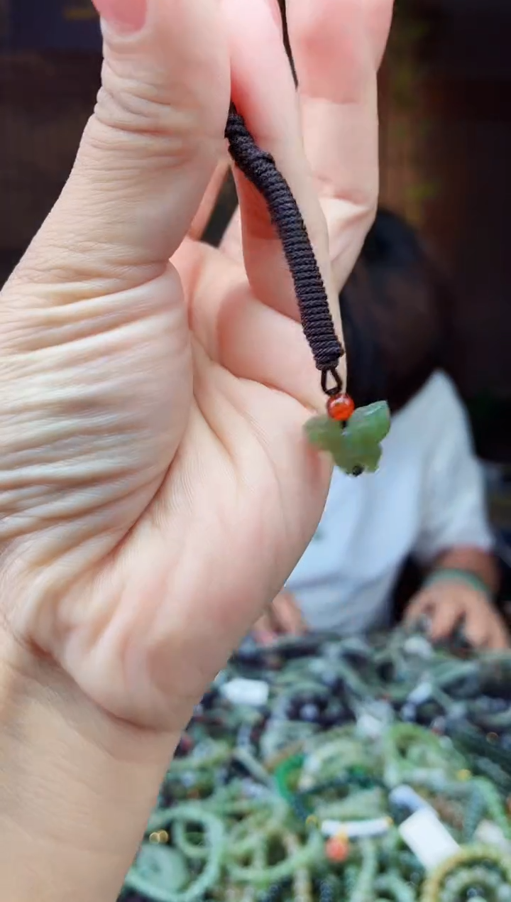 和田玉未镶嵌颈饰拍一发一