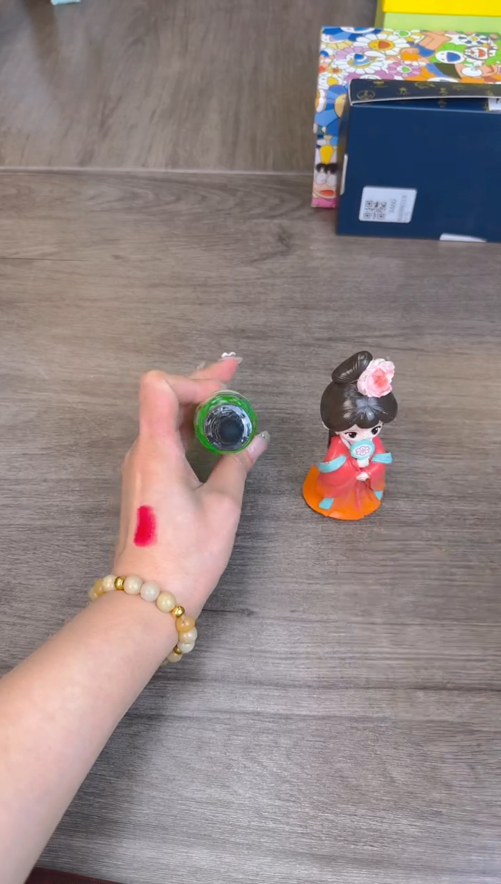 瓷片新号开播漏不停@@CQ823