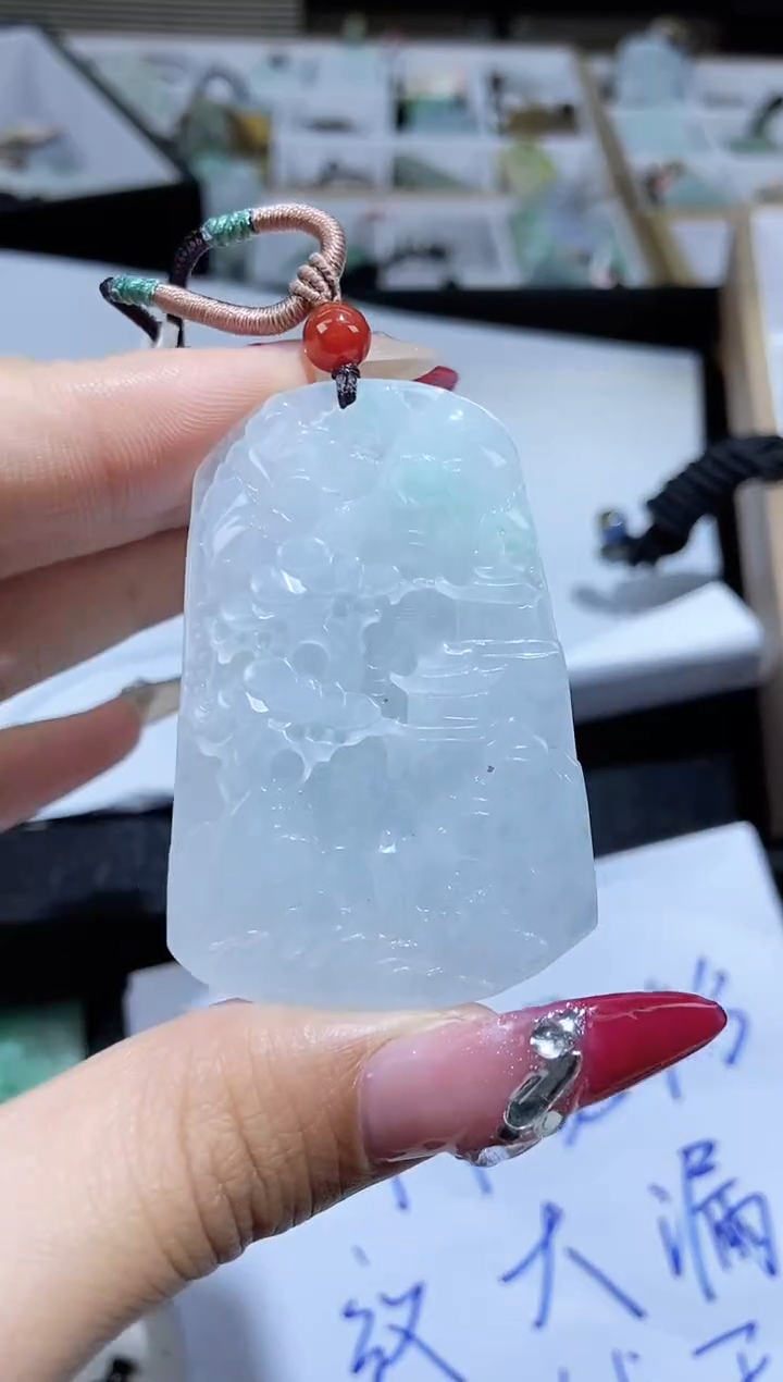 【闪购商品】翡翠颈饰未镶嵌天然缅甸翡翠A货未镶嵌