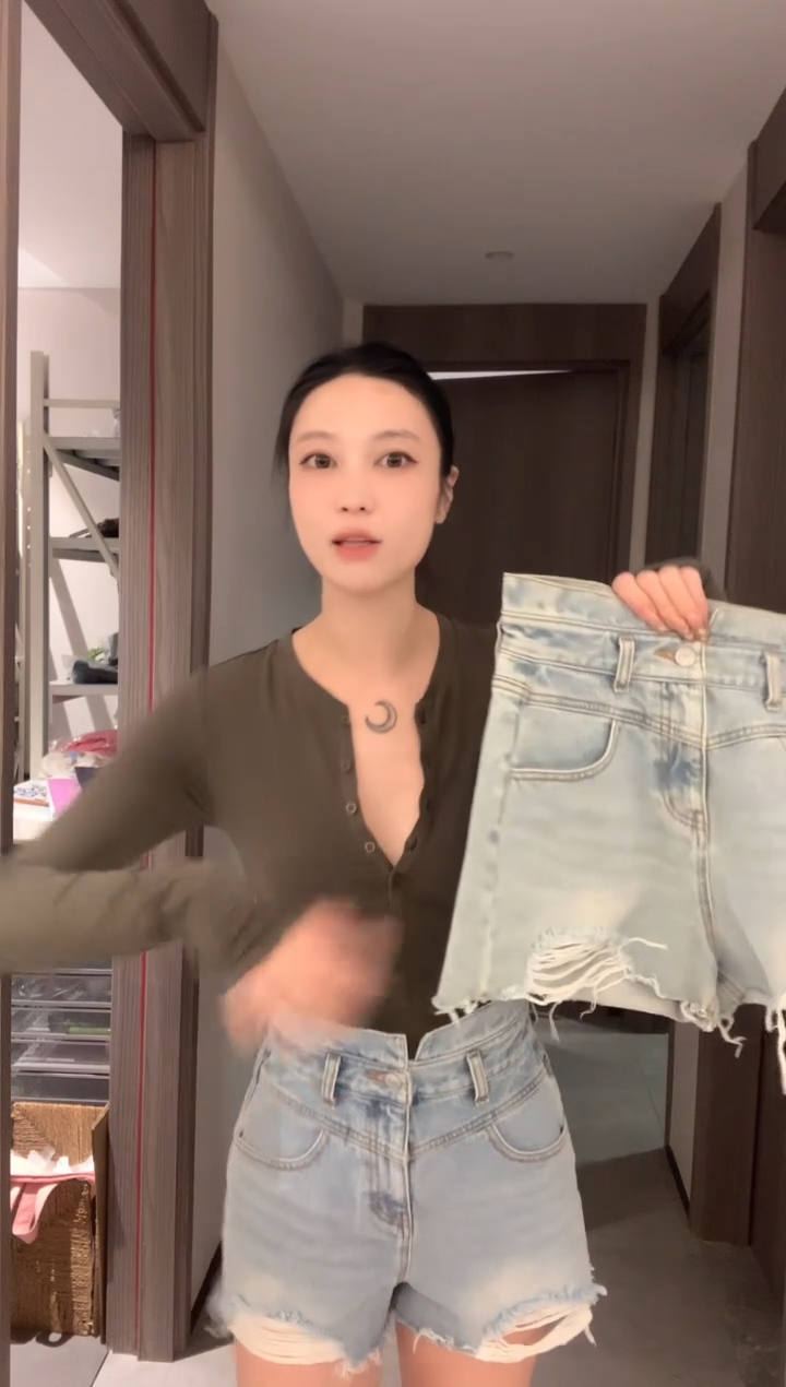 原创清仓牛仔短裤