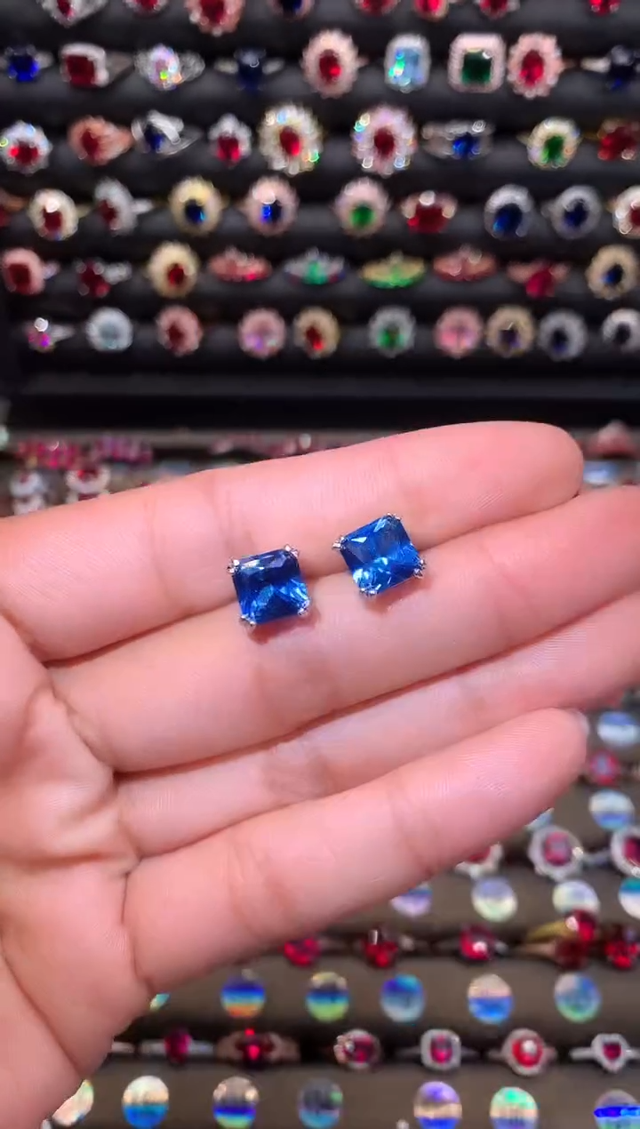 【闪购商品】蓝宝石耳饰银S925镶嵌8白矢车菊