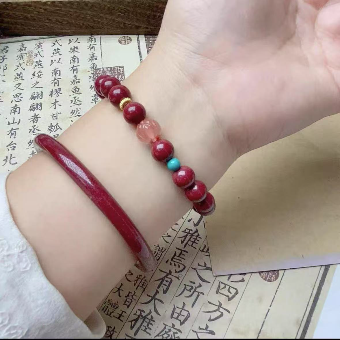 含辰砂工艺品冰飘南红朱砂手串 好运莲莲