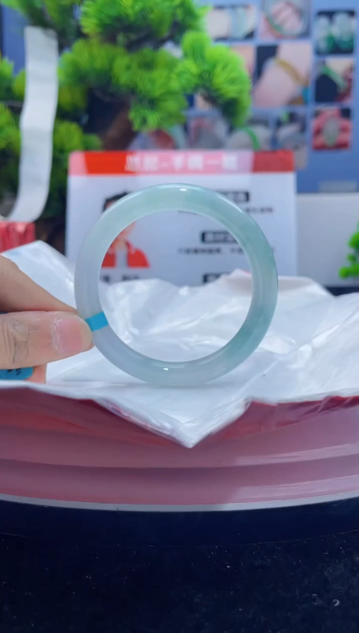 翡翠未镶嵌手镯手镯21