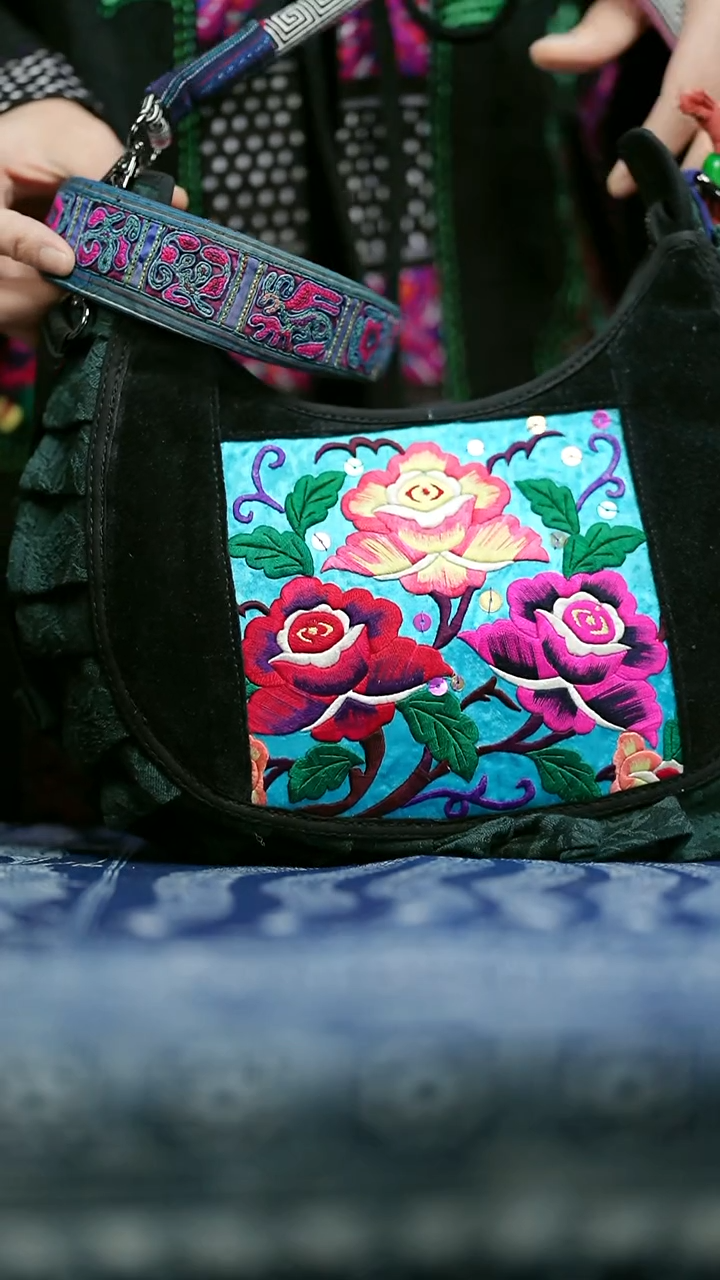 织绣L676黔东南苗族刺绣