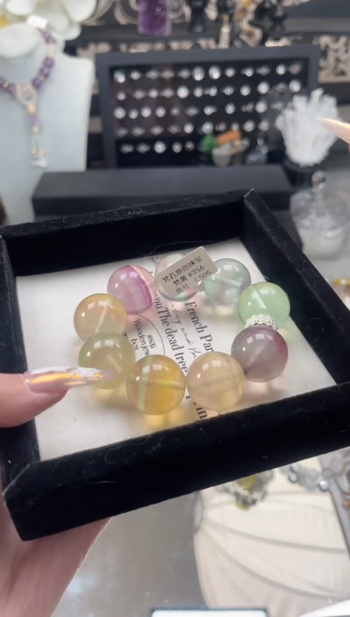 【闪购商品】水晶手链未镶嵌天然水晶 多样性发货