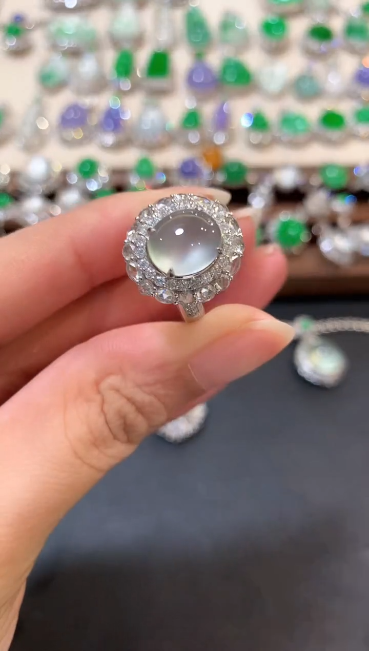 翡翠戒指18K金镶嵌辰*v5  总价28800 补尾款8800